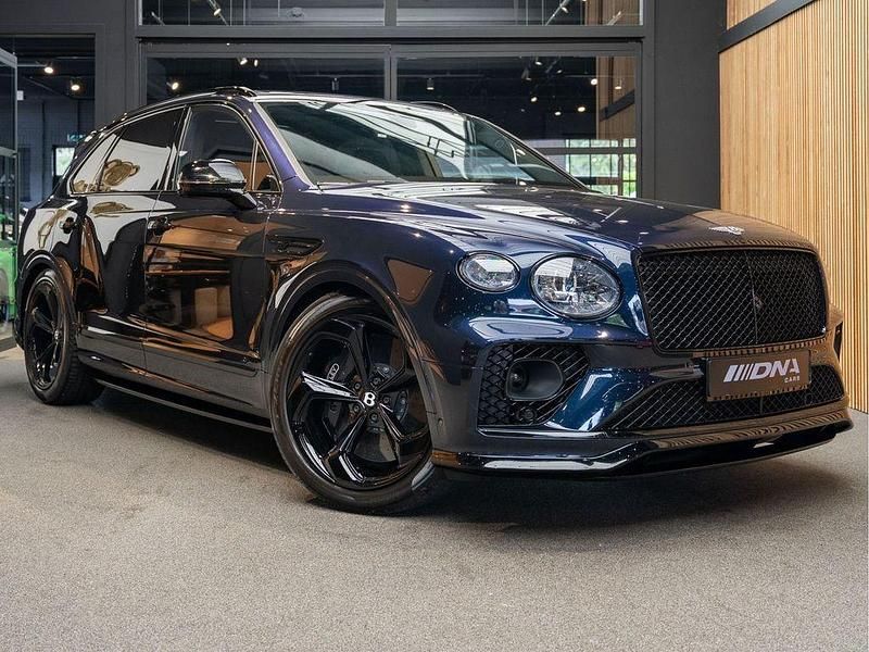 Blau Gebraucht 2022 Bentley Bentayga SUV | 242.995 € - Bild 1/4