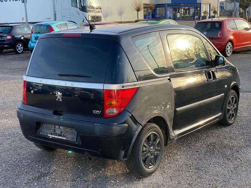 Gebraucht Peugeot 1007 Premium 73 PS (53 kW) 2007 Schwarz Van / Kleinbus