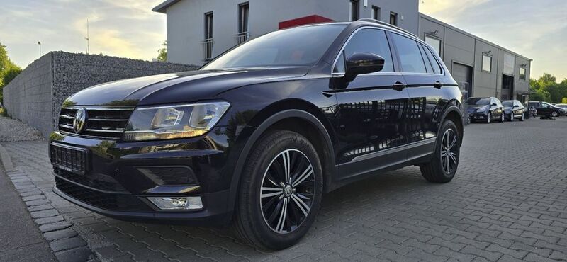 Schwarz Gebraucht 2016 VW Tiguan Comfortline SUV | 17.890 € (Superpreis) - Bild 1/4