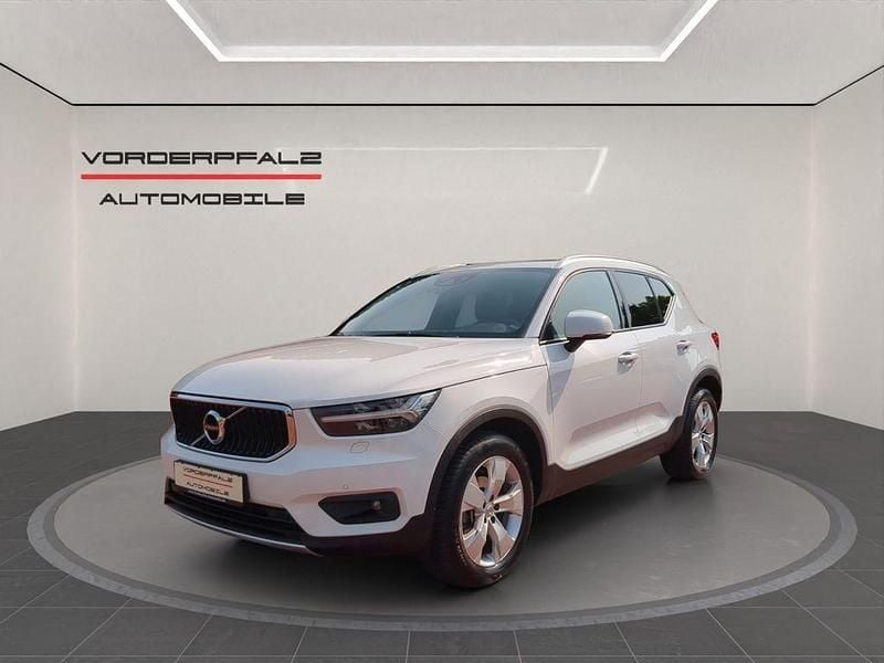 Weiß Gebraucht 2020 Volvo XC40 Momentum SUV | 23.490 € (Superpreis) - Bild 1/4