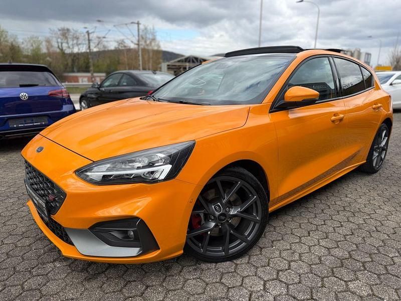 Gebraucht Ford Focus ST 280 PS (205 kW) 2020 Orange Limousine