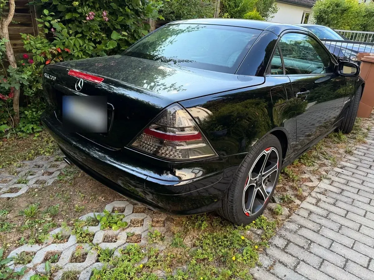 Gebraucht Mercedes SLK200 163 PS (119 kW) 2001 Schwarz Cabrio