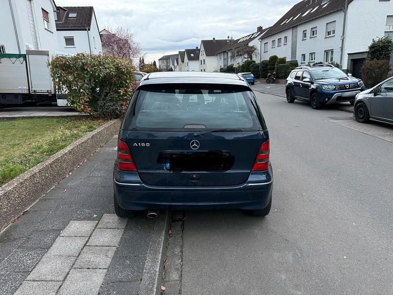 Gebraucht Mercedes A160 102 PS (75 kW) 2002 Blau Limousine