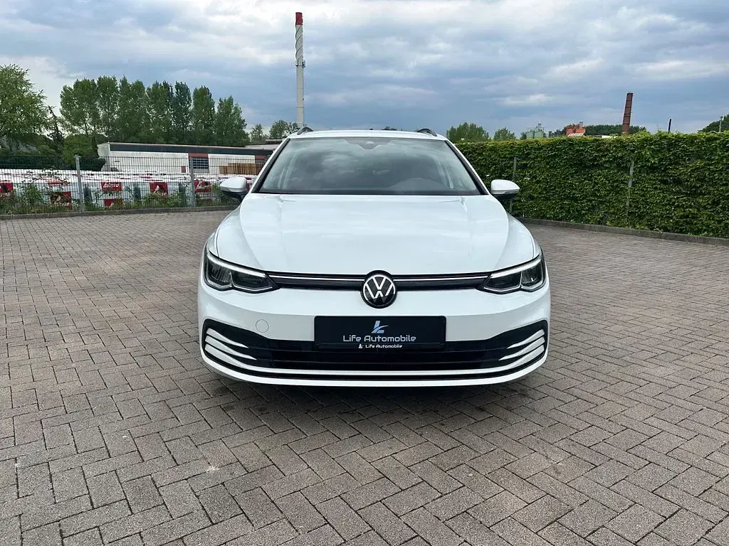 Gebraucht VW Golf VIII Life 116 PS (85 kW) 2023 Weiß Limousine