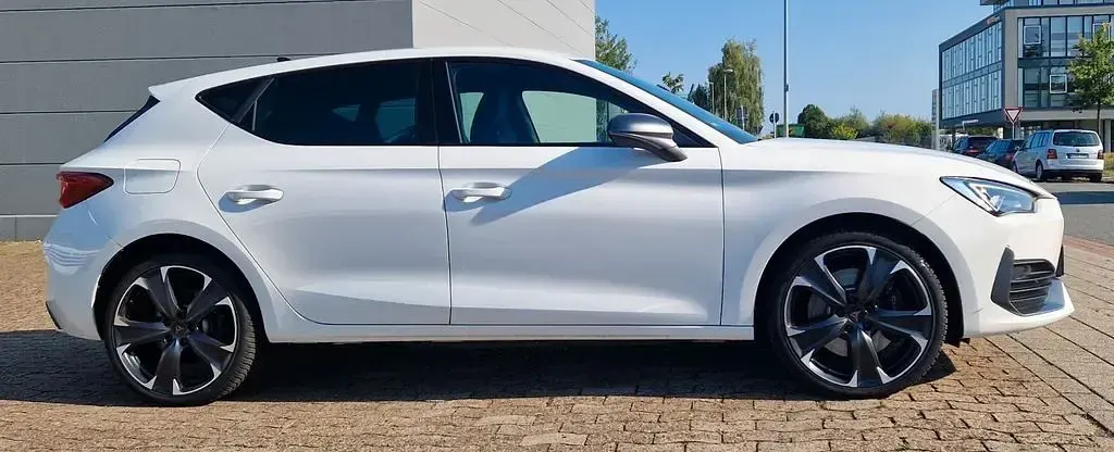 Gebraucht Cupra Leon 245 PS (180 kW) 2021 Weiß Limousine