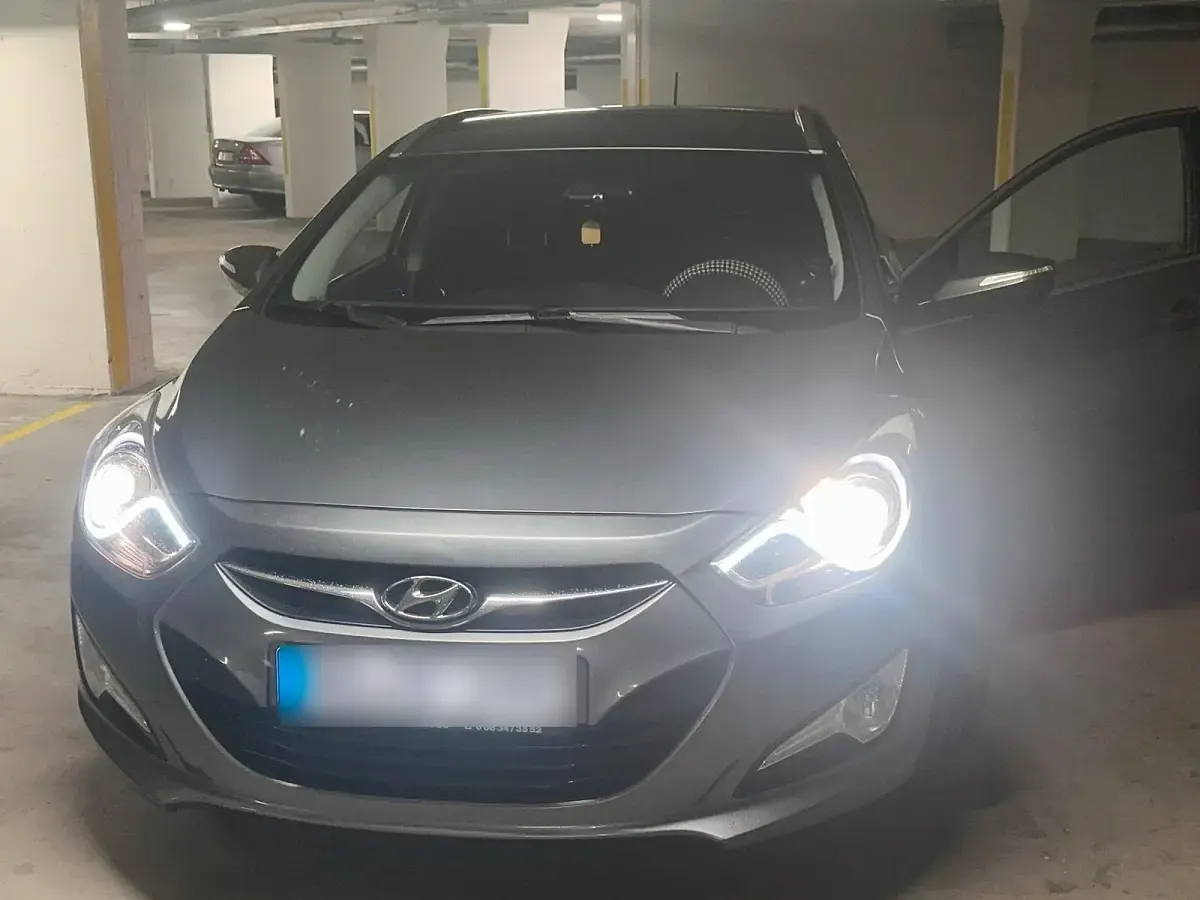 Gebraucht Hyundai i40 139 PS (102 kW) 2014 Andere farben Kombi