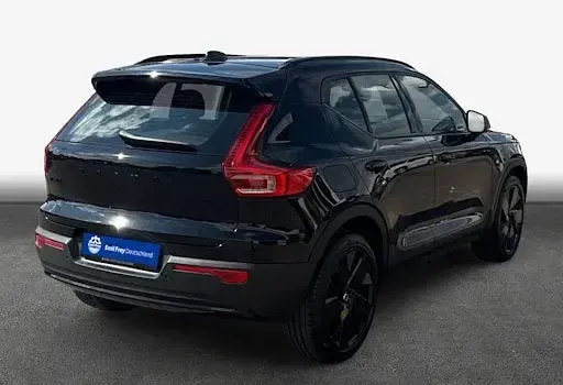 Gebraucht Volvo XC40 Plus 163 PS (119 kW) 2025 Schwarz SUV