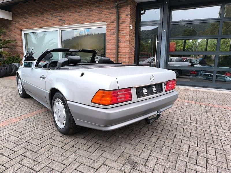 Gebraucht Mercedes SL300 190 PS (139 kW) 1993 Silber Cabrio