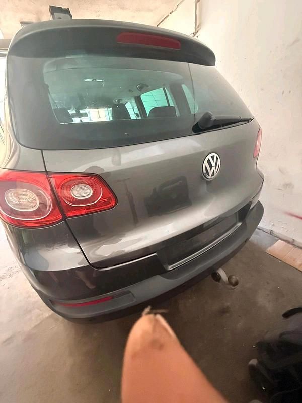 Gebraucht VW Golf 79 PS (58 kW) 2011 Grau SUV