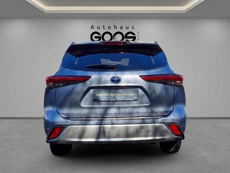 Gebraucht Toyota Highlander Luxury 248 PS (182 kW) 2020 Moondust (metallic) SUV