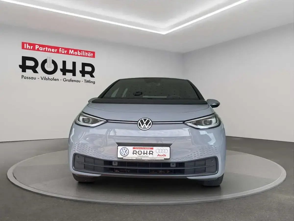 Gebraucht VW ID.3 Pro 150 kW (204 PS) 2023 Mondsteingrau schwarz Kleinwagen