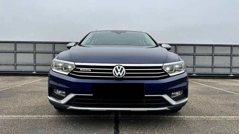 Gebraucht VW Passat Alltrack 190 PS (139 kW) 2019 Blau Kombi