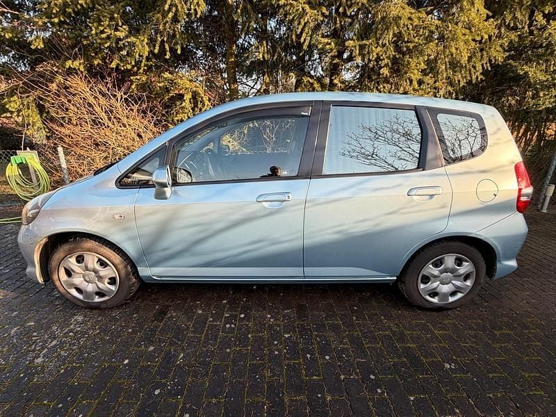 Gebraucht Honda Jazz 75 PS (55 kW) 2007 Blau Kleinwagen