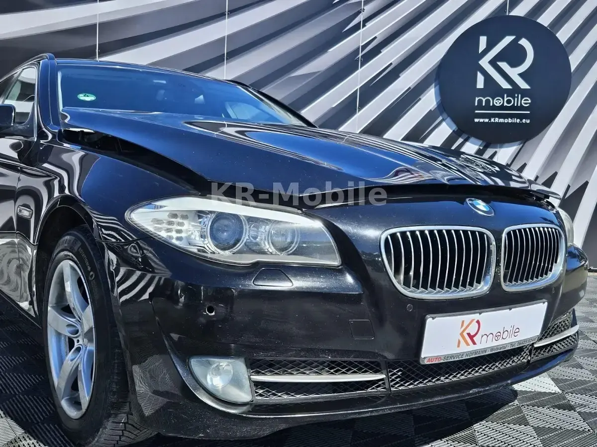 Gebraucht BMW 530 245 PS (180 kW) 2011 Schwarz Kombi