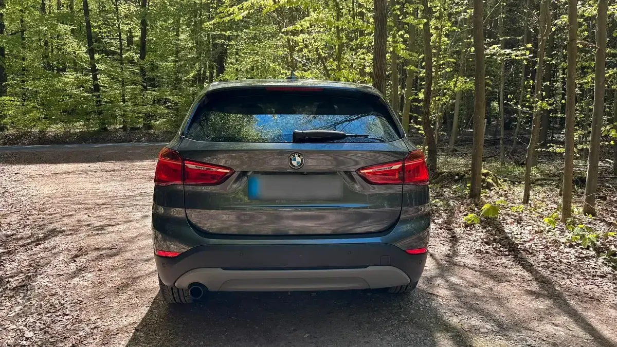 Gebraucht BMW X1 Advantage 136 PS (100 kW) 2017 Grau SUV