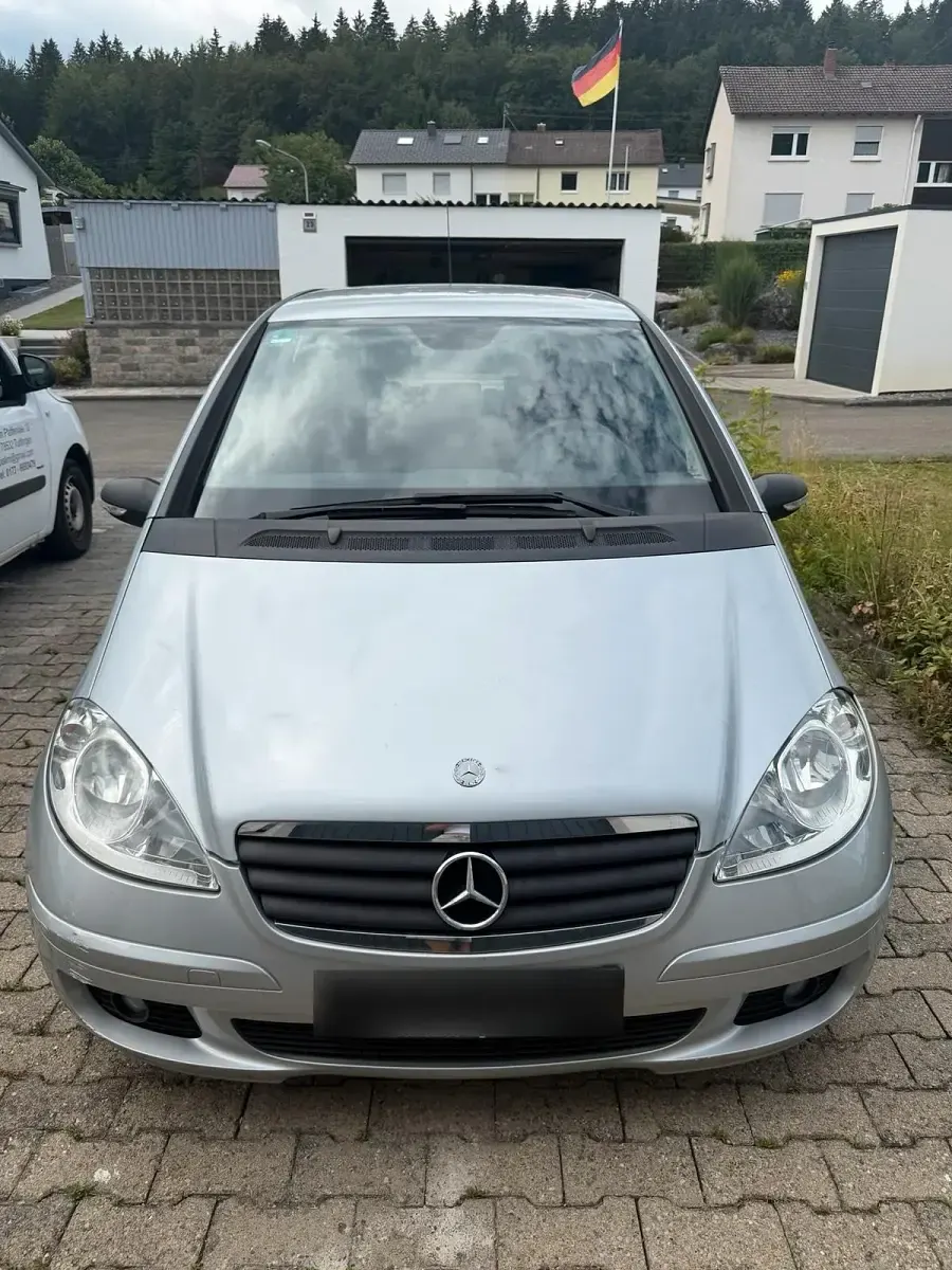 Gebraucht Mercedes A180 109 PS (80 kW) 2005 Silber Kleinwagen