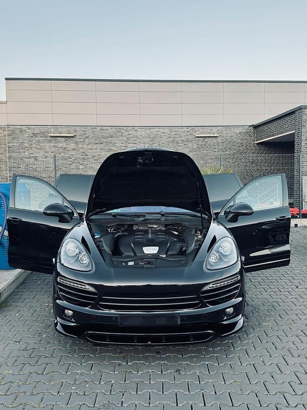 Gebraucht Porsche Cayenne Platinum Edition 300 PS (220 kW) 2013 Schwarz SUV