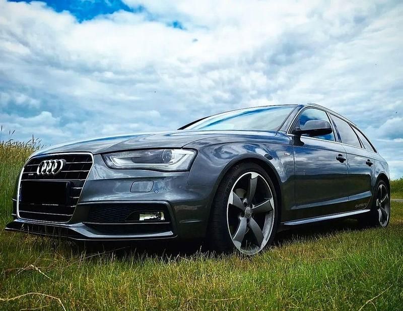 Gebraucht Audi A4 S-Line 190 PS (139 kW) 2015 Grau Kombi