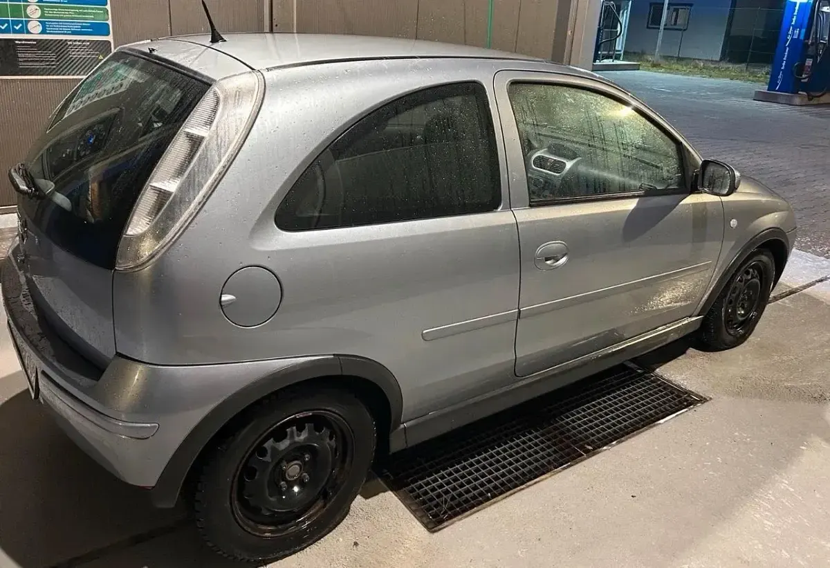 Gebraucht Opel Corsa 60 PS (44 kW) 2006 Andere farben Kleinwagen
