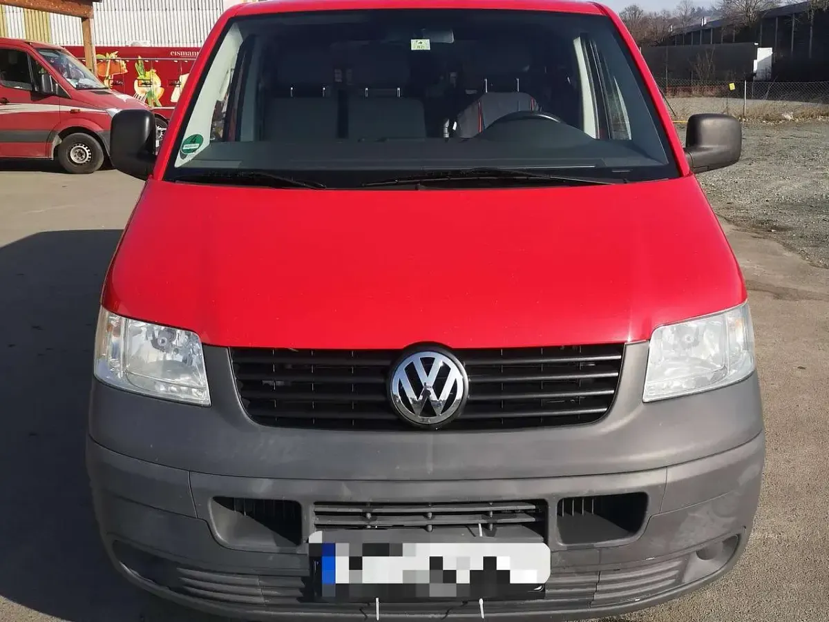 Gebraucht VW T5 131 PS (96 kW) 2009 Rot Van
