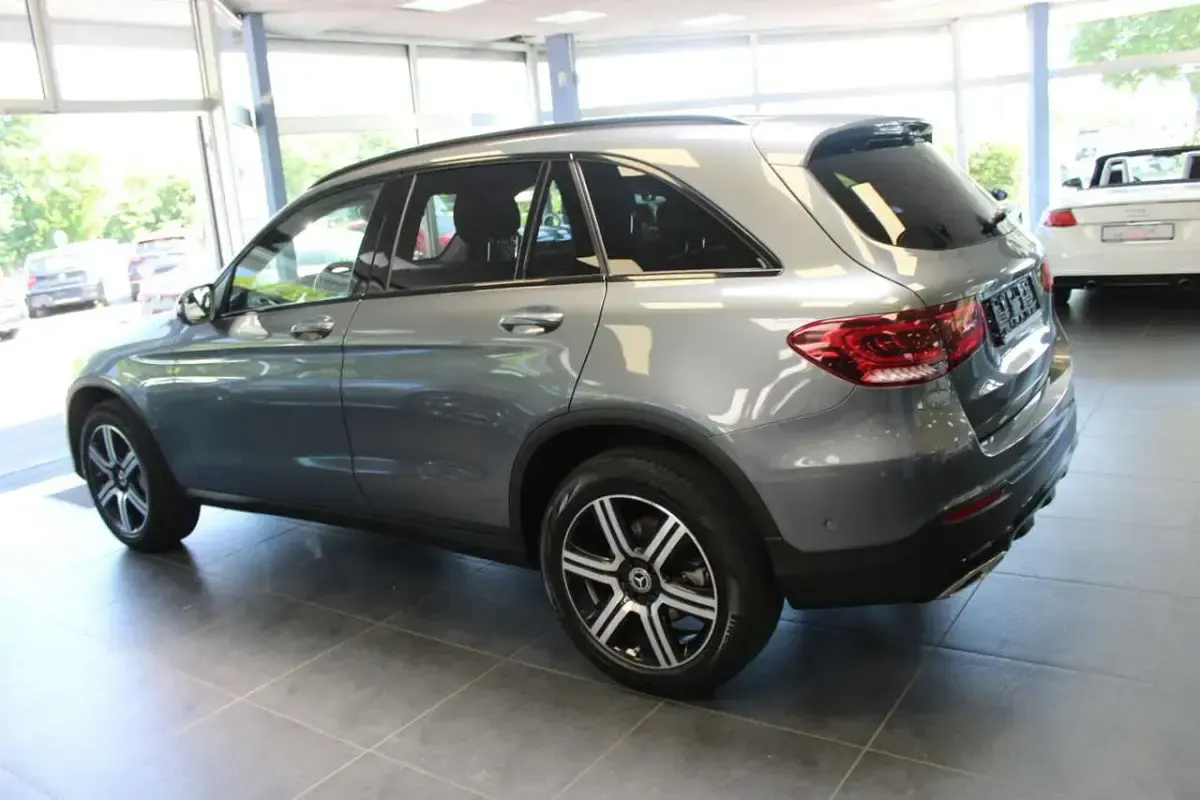 Gebraucht Mercedes GLC400d 330 PS (242 kW) 2020 Grau SUV