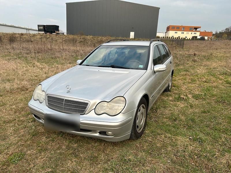 Gebraucht Mercedes C180 143 PS (105 kW) 2003 Silber Kombi