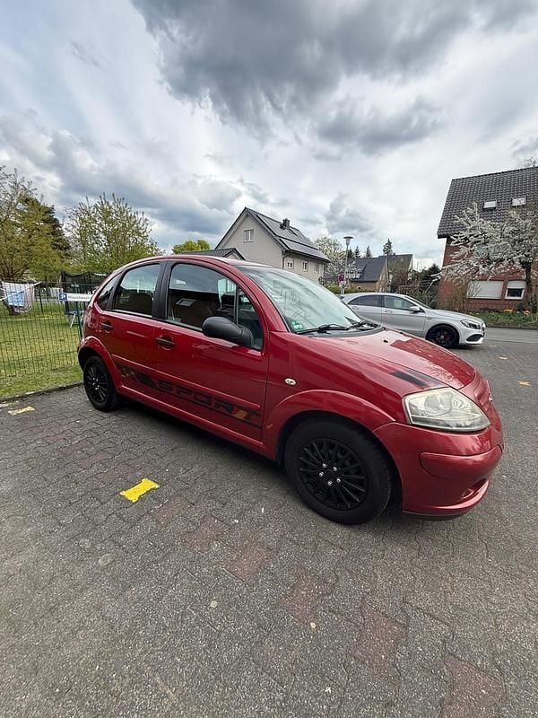 Second-hand Citroën C3 73 CP (53 kW) 2008 Roșu Hatchback