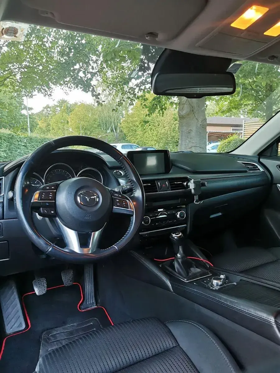 Gebraucht Mazda 6 Exclusive-Line 150 PS (110 kW) 2016 Rot Kombi