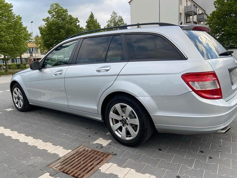 Gebraucht Mercedes C220 170 PS (125 kW) 2010 Silber Kombi