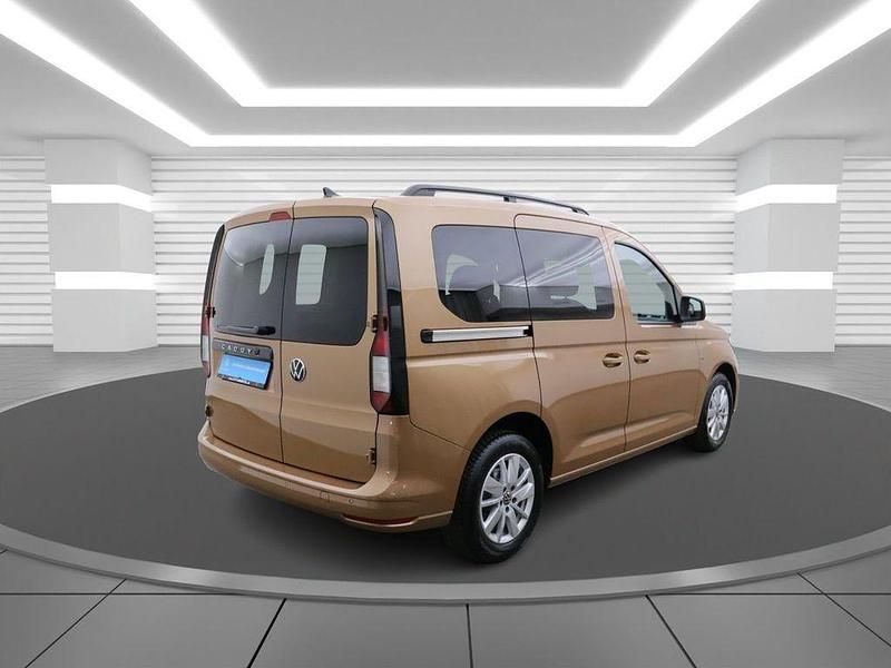 Gebraucht VW Caddy Life 116 PS (85 kW) 2024 Copper bronze, metallic Van / Kleinbus