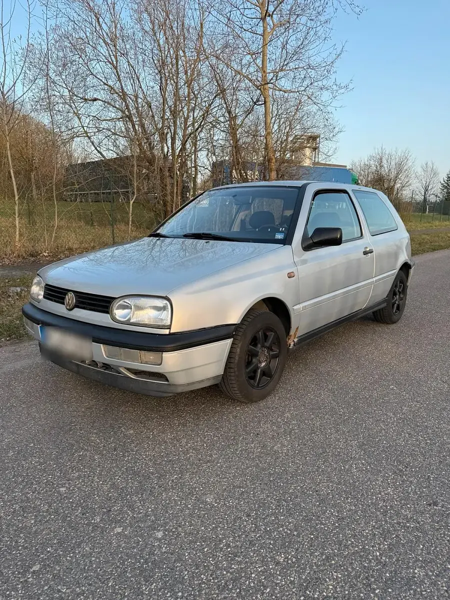 Usata VW Golf 90 CV (66 kW) 1996 Argento Coupé