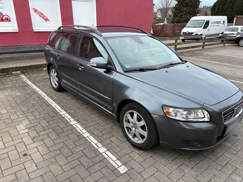 Gebraucht Volvo V50 109 PS (80 kW) 2010 Grau Kombi