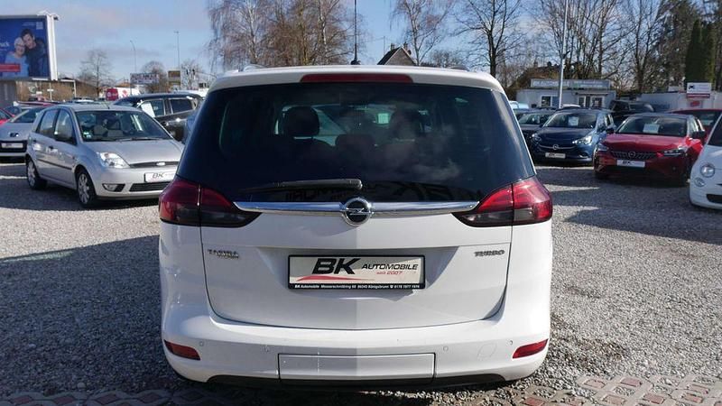 Gebraucht Opel Zafira Tourer 140 PS (102 kW) 2012 Schneeweiss/summitwhite/arctic Van / Kleinbus