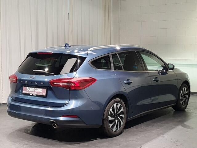 Gebraucht Ford Focus Titanium 125 PS (91 kW) 2024 Blau, chrome blue metallic Limousine