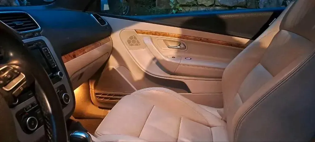 Gebraucht VW Eos 140 PS (102 kW) 2011 Silber Cabrio
