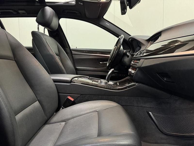 Gebraucht BMW 525 218 PS (160 kW) 2016 Grau Kombi