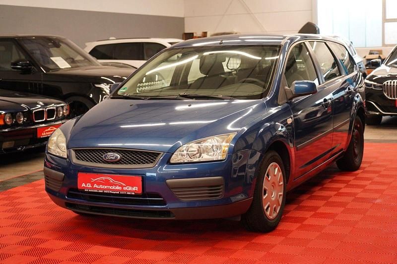 Blau Gebraucht 2006 Ford Focus Fun X Kombi | 2.250 € (Etwas zu teuer) - Bild 1/4