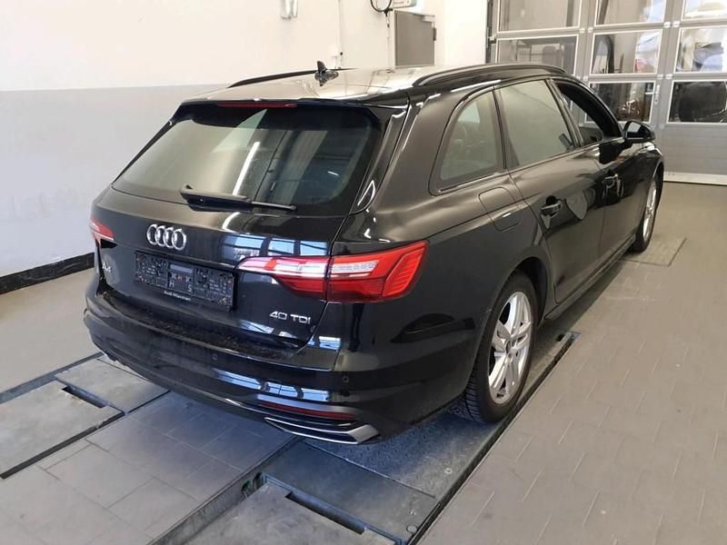 Second-hand Audi A4 Advanced Plus 204 CP (150 kW) 2023 Negru Break