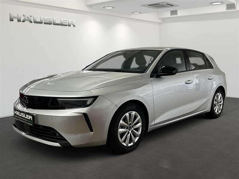 Kristall silber Gebraucht 2023 Opel Astra Enjoy Limousine | 19.890 € (Guter Preis) - Bild 1/4