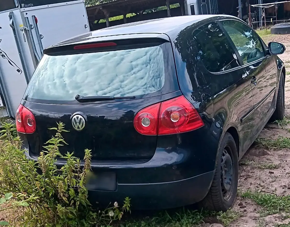 Gebraucht VW Golf V 101 PS (74 kW) 2006 Schwarz Kleinwagen