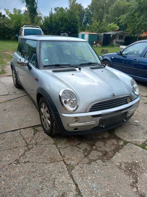 Silber Gebraucht 2002 Mini ONE Kleinwagen | 2.100 € (Etwas zu teuer) - Bild 1/4