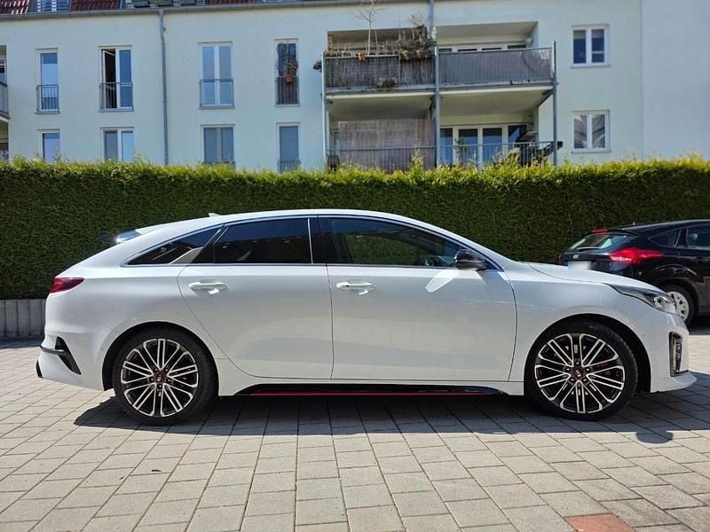 Gebraucht Kia ProCeed GT 204 PS (150 kW) 2021 Weiß Kombi