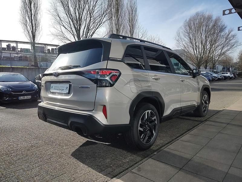 Neu Subaru Forester Exclusive+ 136 PS (100 kW) 2025 Cashmere gold opal SUV