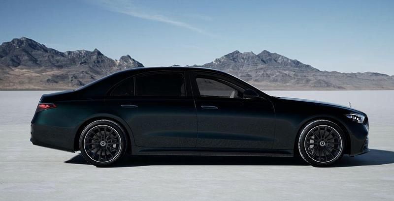 Neu Mercedes S450 Night 367 PS (269 kW) 2026 Grün Limousine