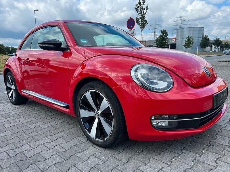 Rot Gebraucht 2013 VW Beetle Sport Limousine | 10.500 € (Guter Preis) - Bild 1/4
