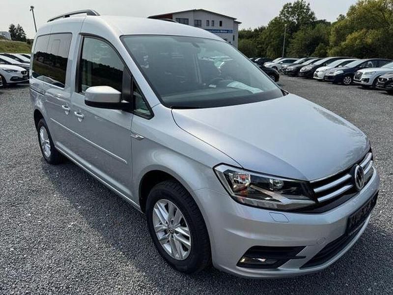 Silber Gebraucht 2020 VW Caddy Comfortline Van / Kleinbus | 21.285 € (Teuer) - Bild 1/4