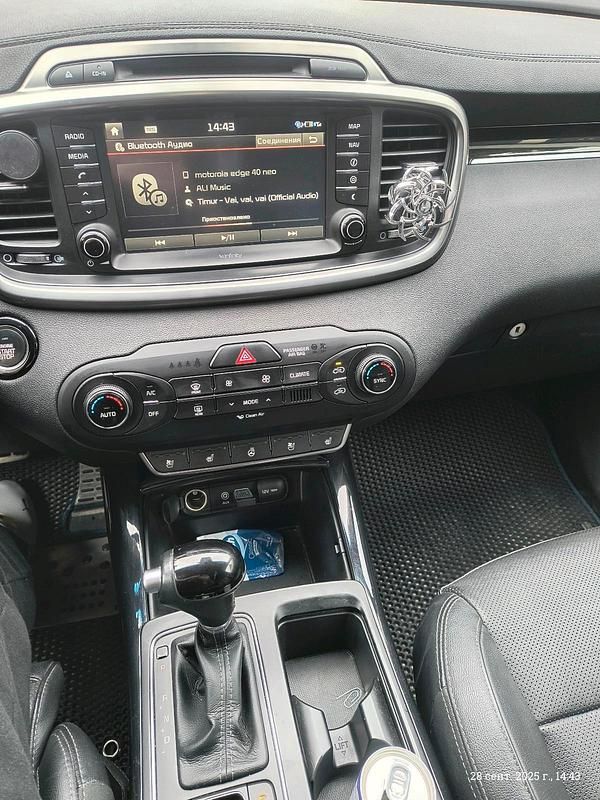 Gebraucht Kia Sorento Platinum Edition 200 PS (147 kW) 2016 Grau SUV