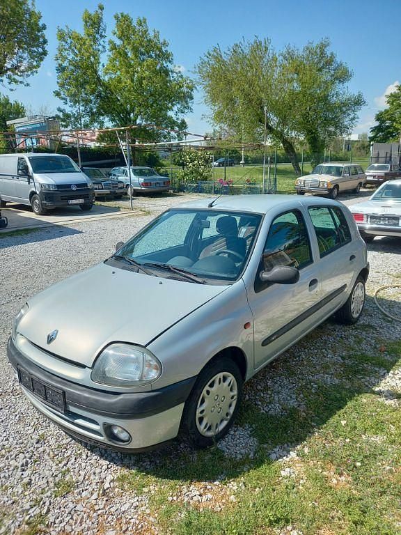 Gebraucht Renault Clio II 58 PS (42 kW) 2000 Grau Limousine