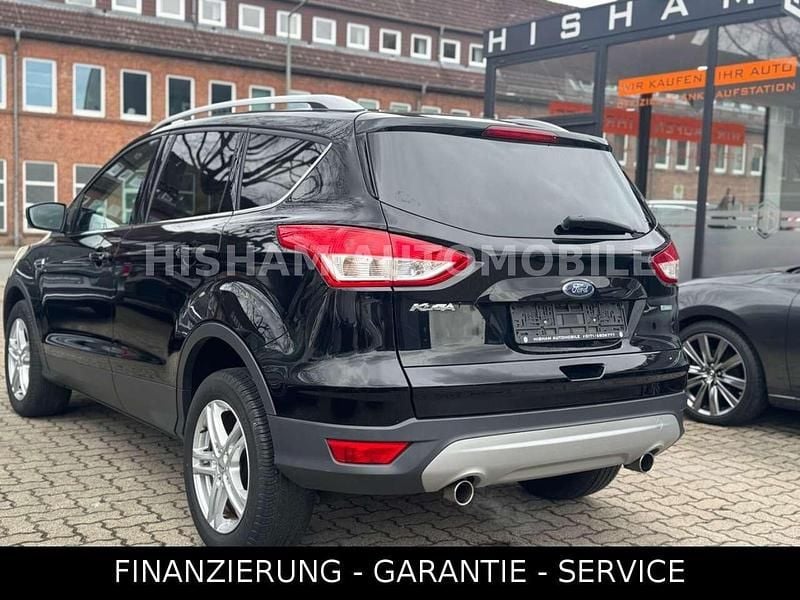 Gebraucht Ford Kuga Trend 150 PS (110 kW) 2015 Schwarz SUV