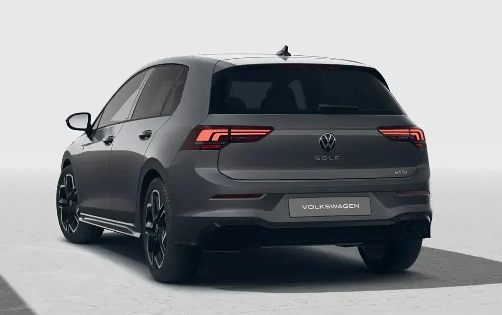 Neu VW Golf VIII R-line 150 PS (110 kW) 2026 Grau Limousine